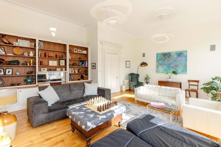 4 bedroom terraced house to rent - Photo 3