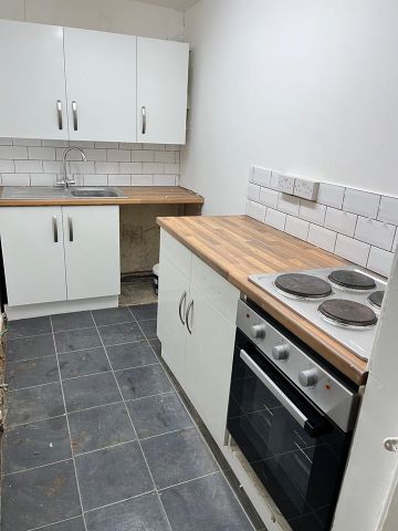 2 Bed Terraced House, Falkland Street, CH41 - Photo 3