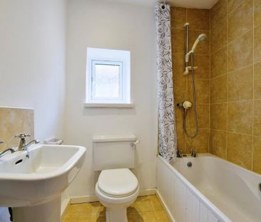 2 bedroom end of terrace house to rent - Photo 6