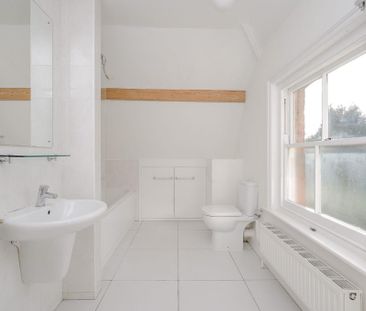 2 bedroom semi-detached house to rent - Photo 5