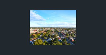 Brand New Carpet! - Spacious and Top Quality 1 bedroom + study room Apartment in Aubun - Photo 2