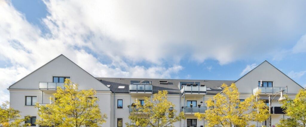 Wohnen im Grünen: Erdgeschoss-Neubauwohnung in ruhiger Lage - Foto 1