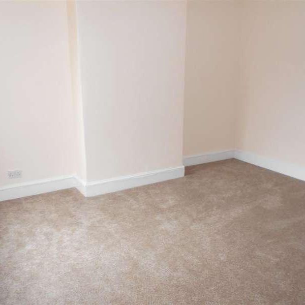 Nantwich Road, Crewe, CW2 - Photo 1