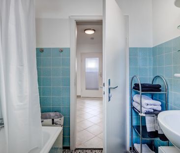 Southern edge of Munich, in quiet neighborhood - Photo 2