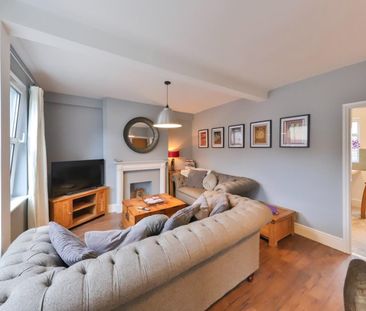 3 bedroom House To Let Total Size: 833 SQ FT - Photo 1