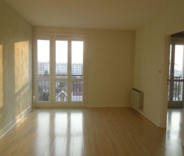 Libre le ..01/03/2026 Mt Loyer :442,13 Mt des charges :145 - Photo 1