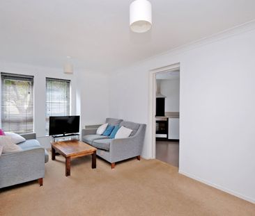 Flat A, 5 Cuparstone Court, AB10 6FB, Aberdeen - Photo 3