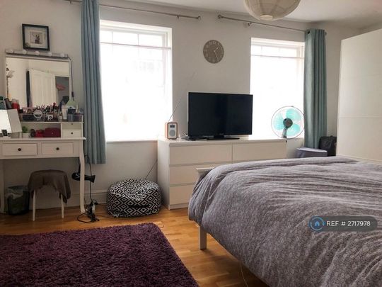 2 bedroom maisonette to rent - Photo 1