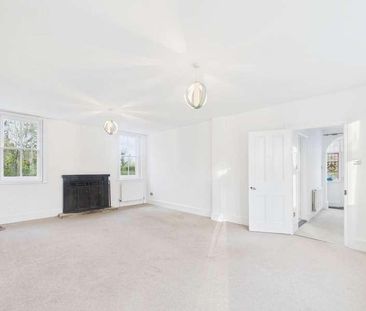 Queen Street, Waddesdon, HP18 - Photo 1