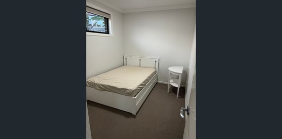 7 Ross Smith Avenue, Meadowbank, NSW 2114 - Photo 2