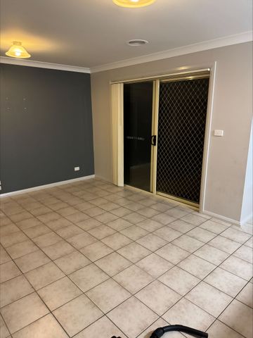 30 Mima Street Glenfield Park NSW - Photo 3