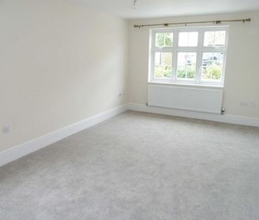 3 bedroom detached house to rent - Photo 2
