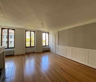 Superbe appartement de caractère de 6 pièces à la Vieille-Ville - Photo 6