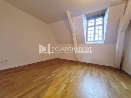 Location Appartement 3 pièces 108m² AIRE SUR LA LYS 62120 - Photo 4
