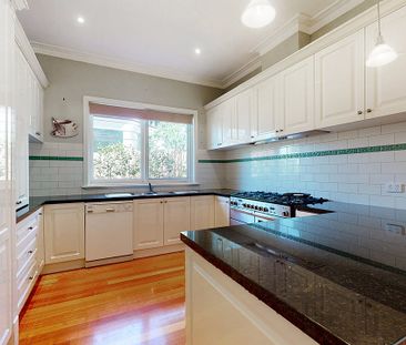 72A Brinsley Road, Camberwell - Photo 1