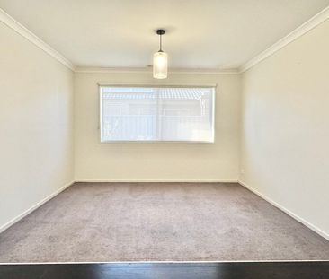 Modern Family Home in Manor Lakes! - Photo 1