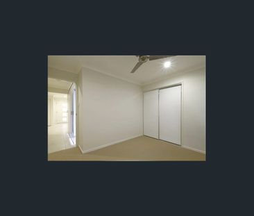 LOCATION & NEW CARPETS - Photo 2