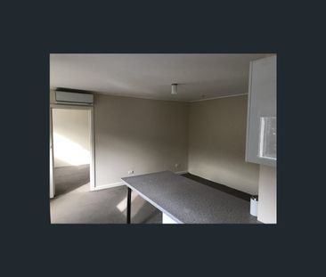 2/3 Cascade Street, Frankston, Vic 3199 - Photo 2