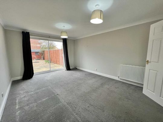 2 bedroom terraced house to rent - Photo 1