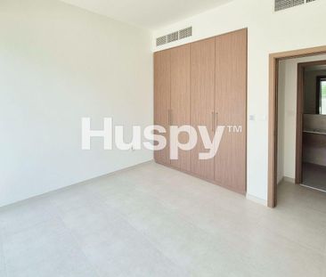 Vacant Now | Opposite to Pool | Single Row - Photo 2