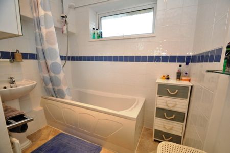 2 bedroom Maisonette - JORDANS, WELWYN GARDEN CITY. - Photo 5