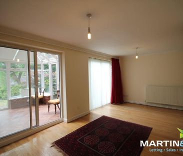 4 bedroom detached house to rent - Photo 2
