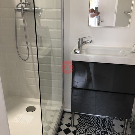 LOCATION APPARTEMENT MEUBLE - Grande Rue Saint Michel - Photo 3