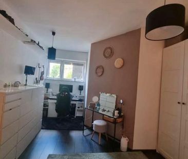 Atelierwohnung in Düsseldorf Heerdt, Handweiser - Photo 1