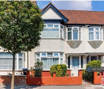 3 bedroom terraced house to rent - Photo 3