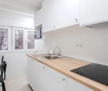 Room in a shared 3-bedroom apartment for rent in San Cristóbal, perfect for professionals and students - Photo 4