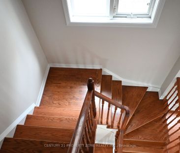 For Lease - 39 Harbourtown Crescent, Brampton, Ontario - Photo 4
