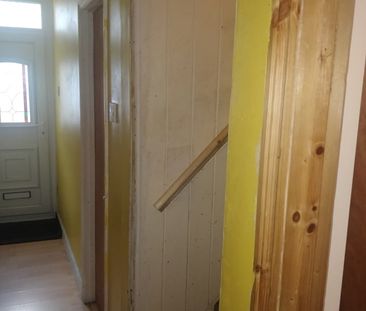 Bedsit, Selby Road, E13 - Photo 5