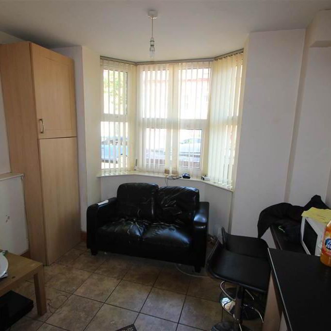 Apt 1, 45 Rugby Avenue, Belfast, BT7 1RD - Photo 1