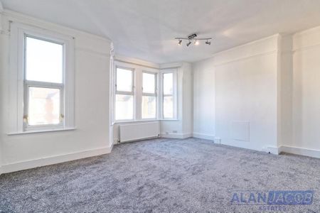 4 bedroom terraced house to rent - Photo 3