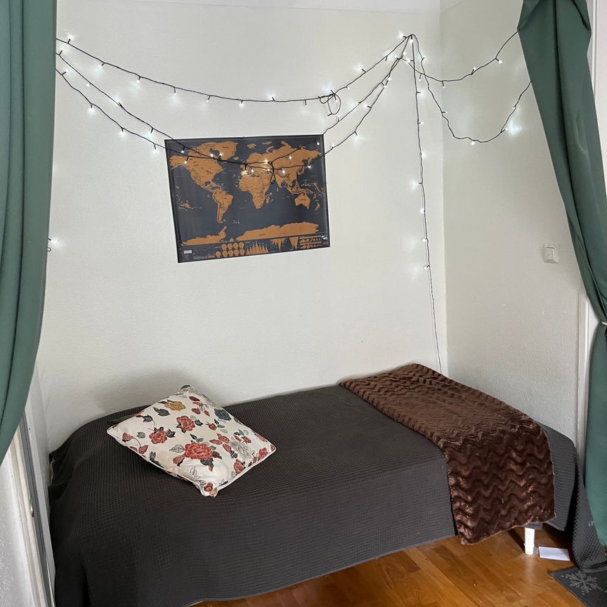 Uppfartsvägen, Solna - Foto 1