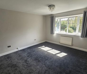 4 bedroom detached house to rent - Photo 4