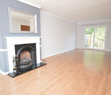 5 bedroom semi-detached house to rent - Photo 3