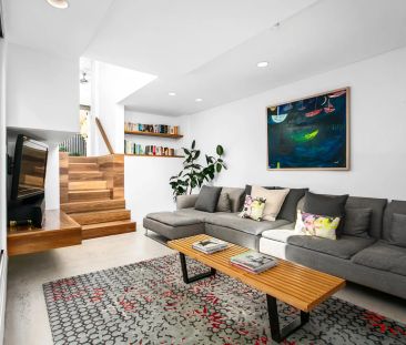 Architecturally designed park side home with spectacular city & par... - Photo 6