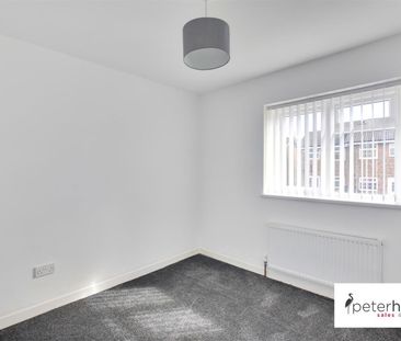 Rosyth Square, Redhouse, Sunderland, Tyne & Wear, SR5 5LD - Photo 5