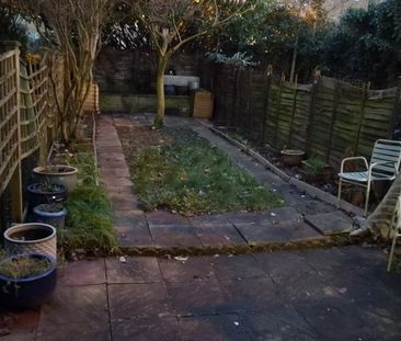 Room in a Shared Flat, Slippers Place, SE16 - Photo 1