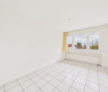 Moderne 4.5-Zimmer-Wohnung mit Balkon und Dachterrasse in Ipsach - Foto 2