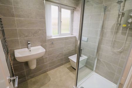 1 Bed Semi-Detached House, Darrel Drive, L7 - Photo 4