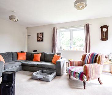 Well presented 2 bedroom apartment to rent in the popular village o... - Photo 4