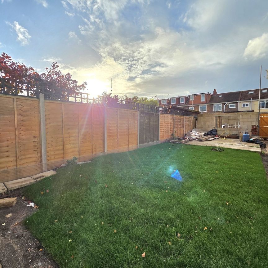 Rothesay Road, Gosport - Photo 1