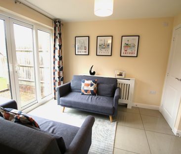 4 Bed Detached House, Lowry Grove, BS16 - Photo 2