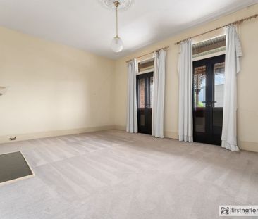 Charming Terrace in the Heart of Bathurst CBD - Photo 3