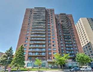 1 room apartment of 46m² in Montreal - Photo 1