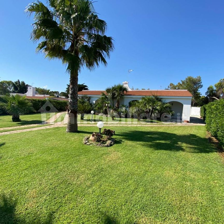 Villa bifamiliare via Carolina, Ostuni Costa, Ostuni - Photo 1