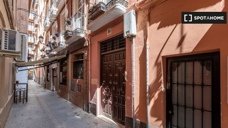 granada, Andalusia 18001 - Photo 5