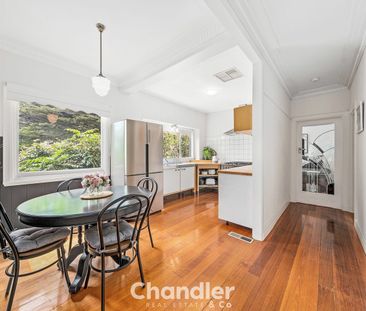 CHARACTER, CONVENIENCE AND CHARM - Photo 3